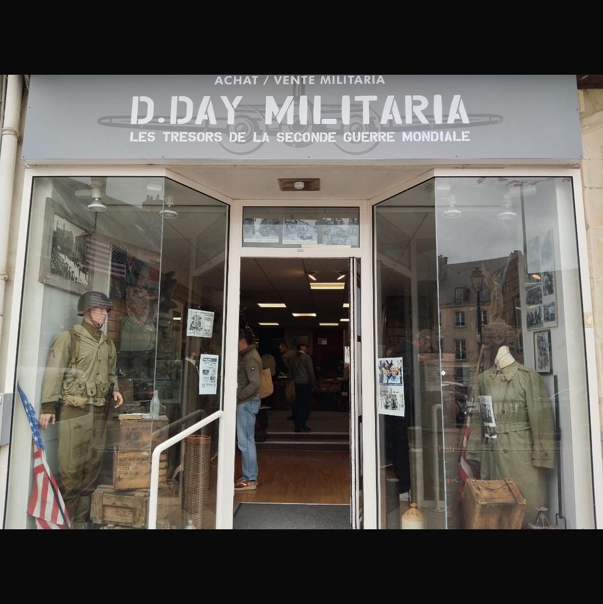 facade de la boutique dday militaria vente objet seconde guerre mondiale pour collectionneur