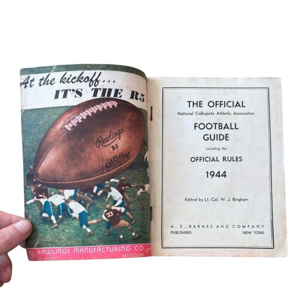 Official NCAA Football Guide 1944 – Image 3
