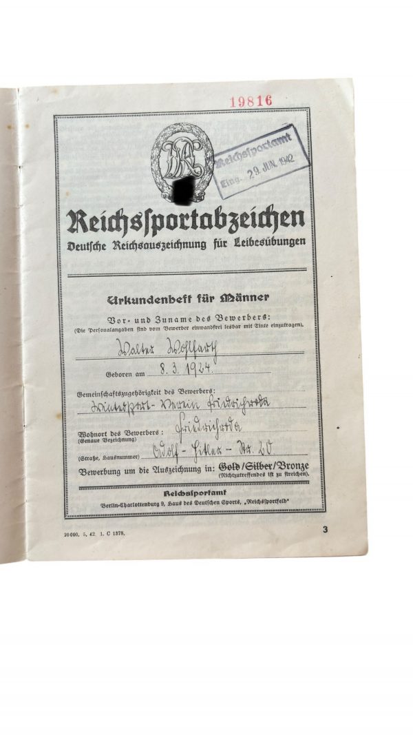 Ensemble Reichssportabzeichen 1942 Hitlerjugend – Image 4