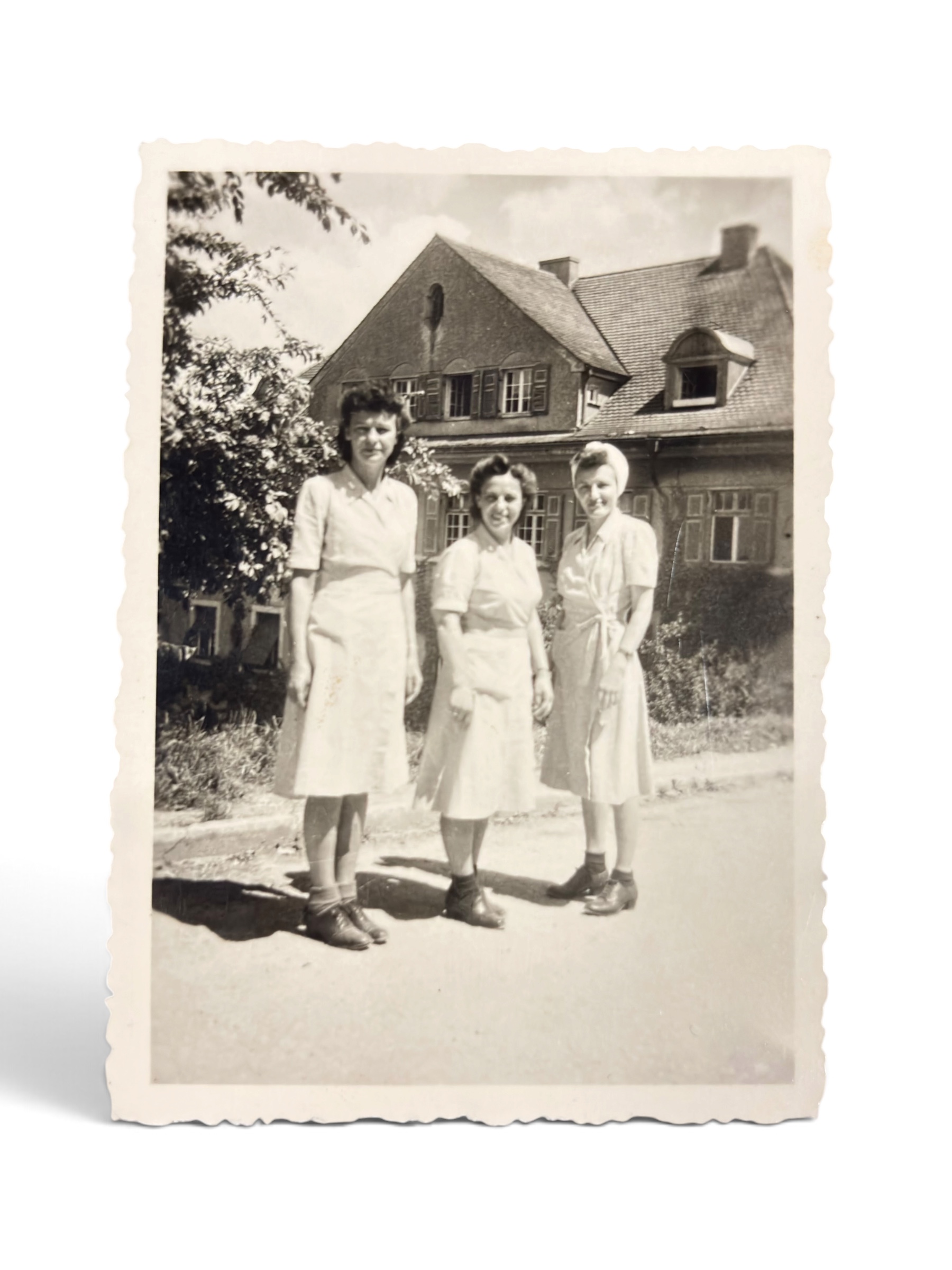 Lot 6 Photos Nurse WWII – Image 3